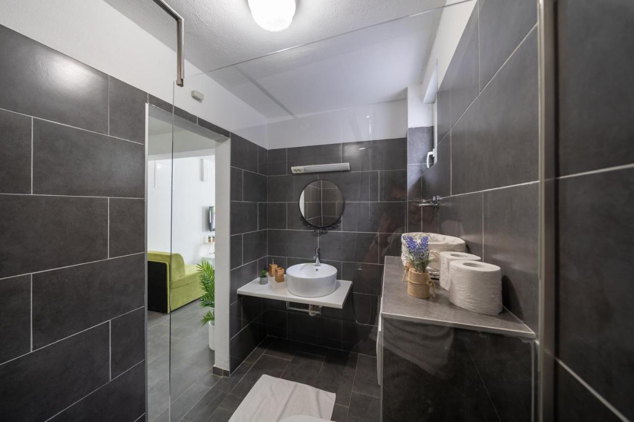 Holiday Apartments Amarilis Pakoštane Esterno foto