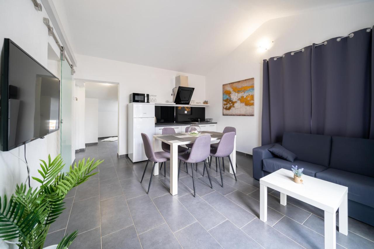 Holiday Apartments Amarilis Pakoštane Esterno foto
