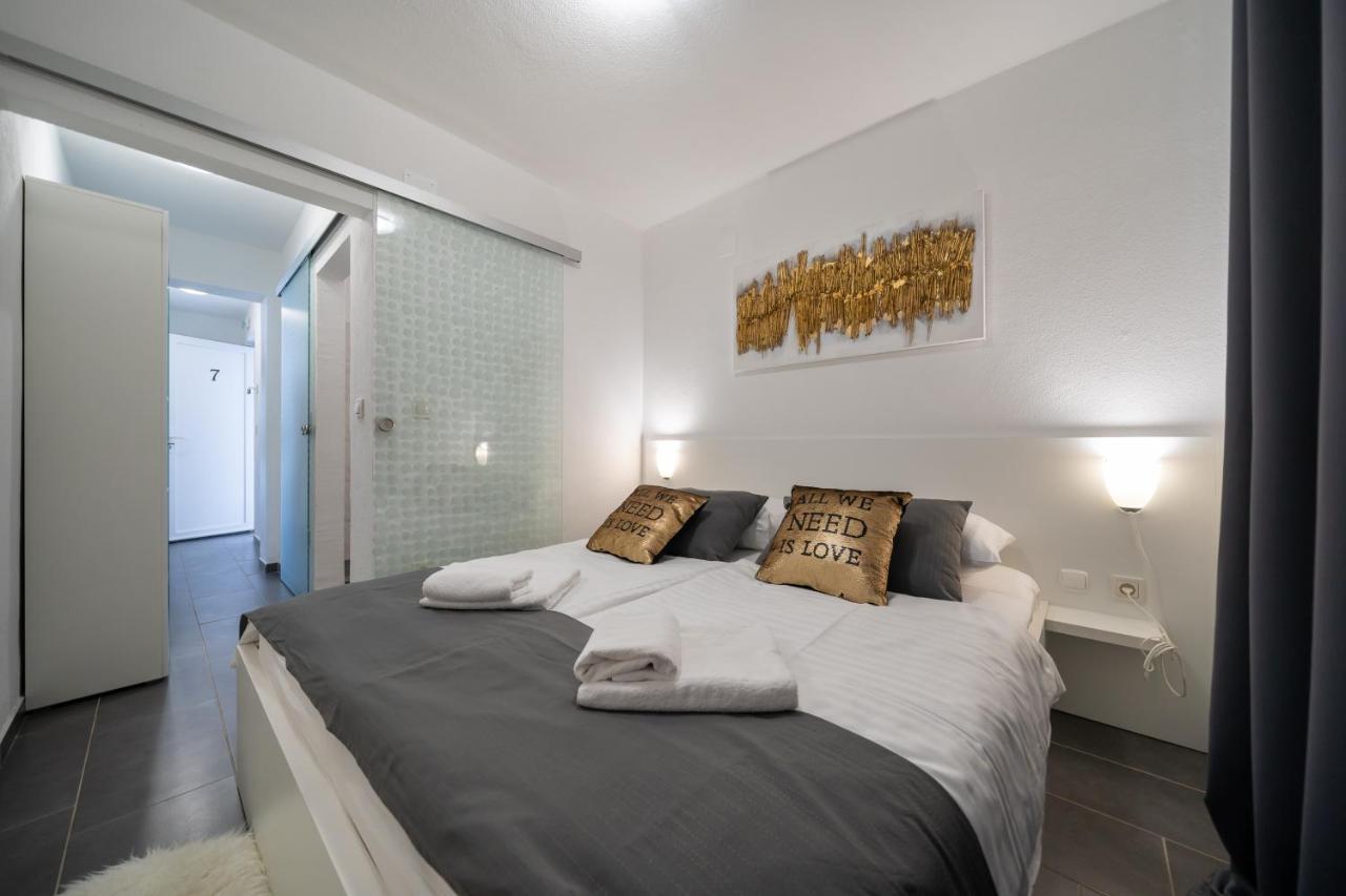 Holiday Apartments Amarilis Pakoštane Esterno foto