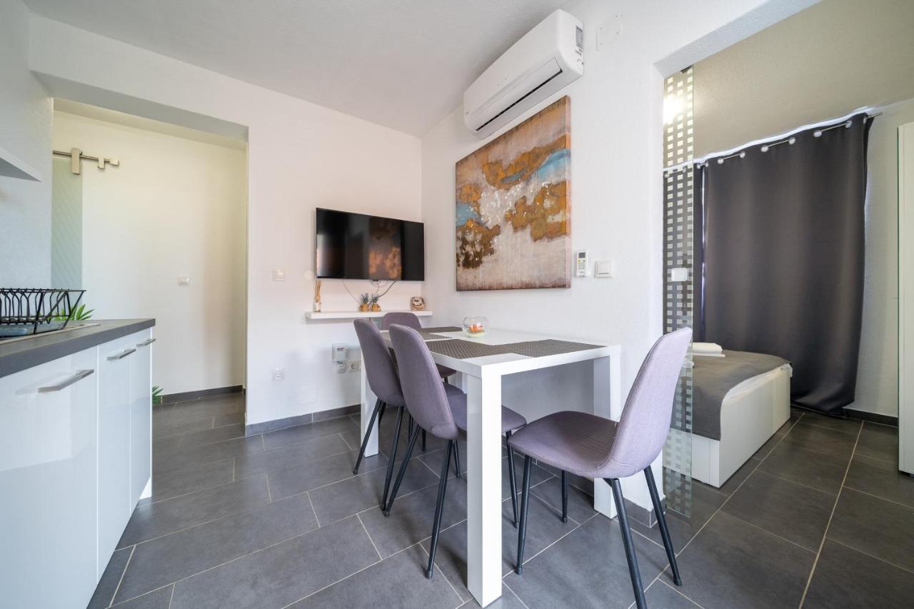 Holiday Apartments Amarilis Pakoštane Esterno foto