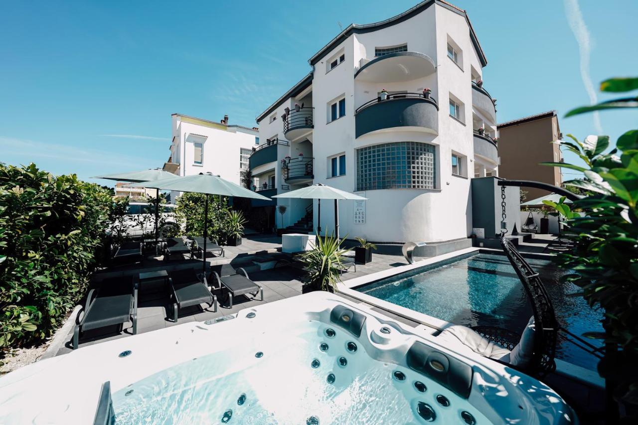 Holiday Apartments Amarilis Pakoštane Esterno foto