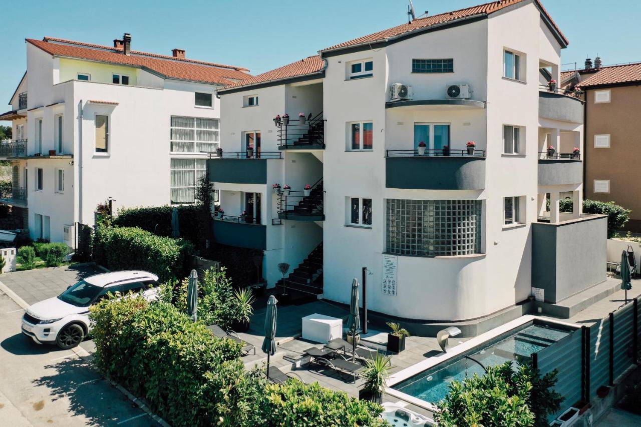 Holiday Apartments Amarilis Pakoštane Esterno foto