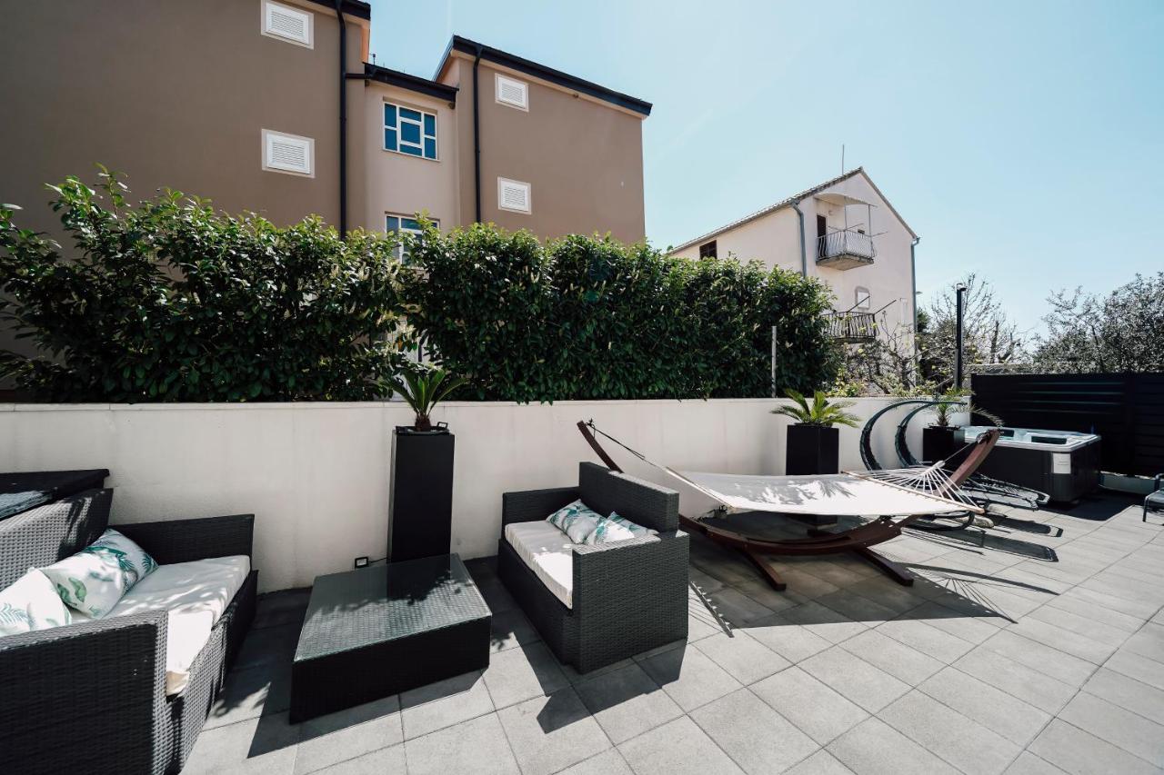Holiday Apartments Amarilis Pakoštane Esterno foto