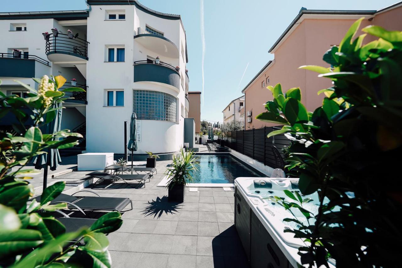 Holiday Apartments Amarilis Pakoštane Esterno foto